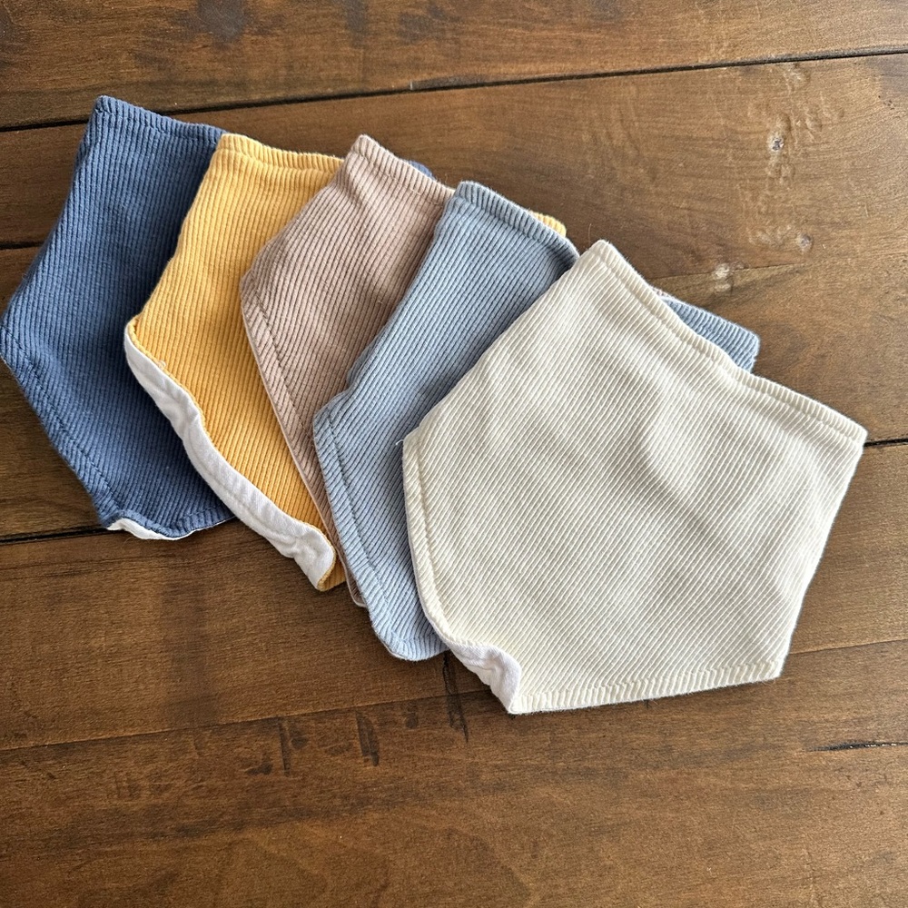 NWOT Baby Scarfs